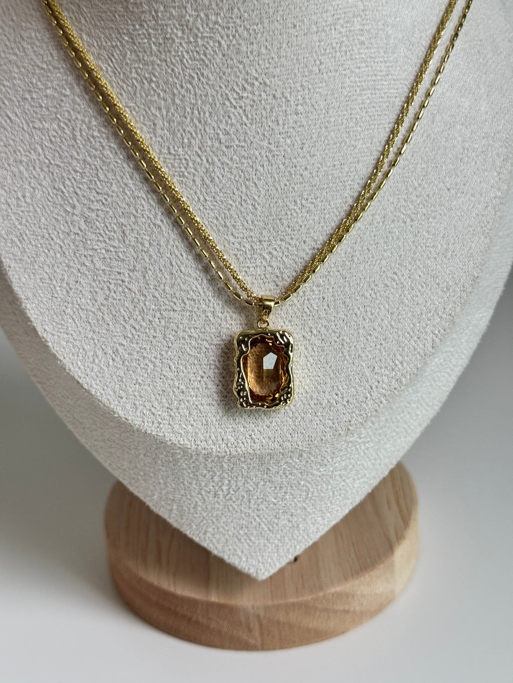 Amber Glow Pendant Necklace