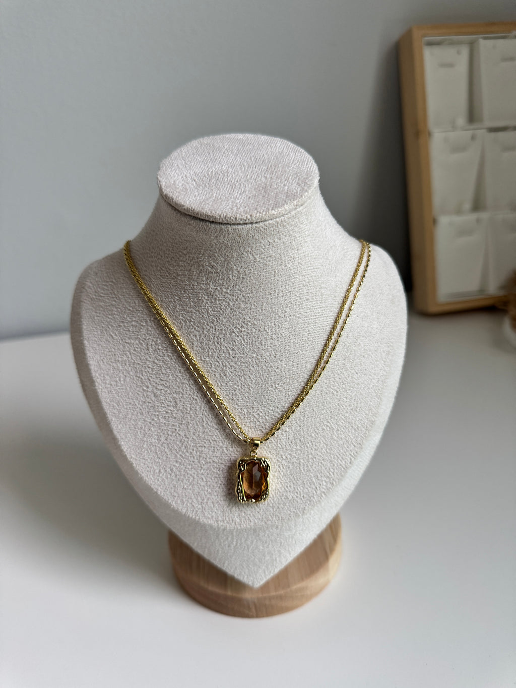 Amber Glow Pendant Necklace