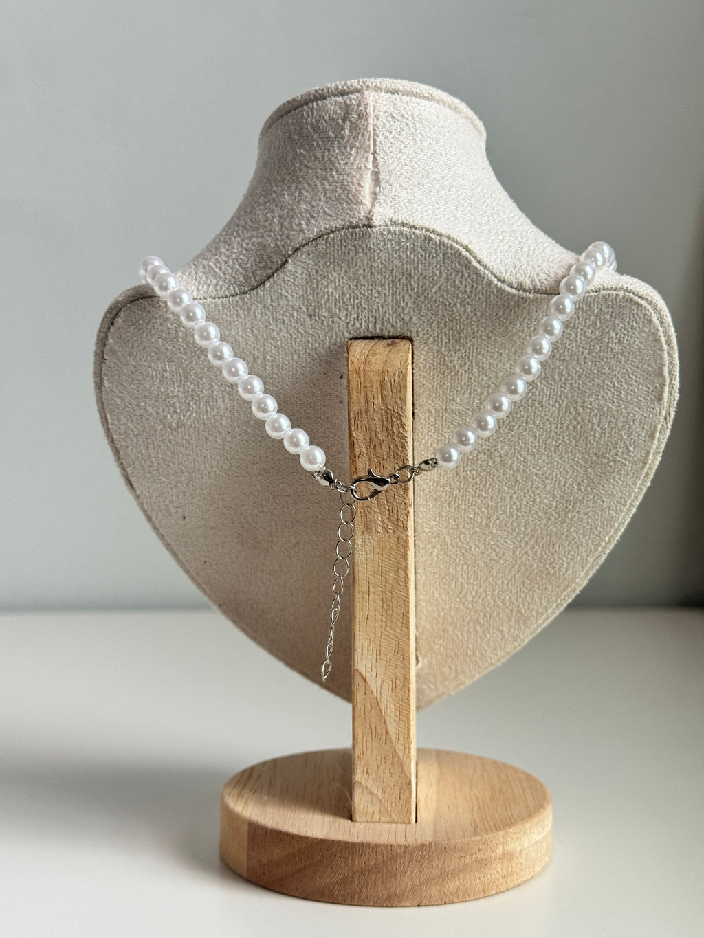 Pearl Bow Necklace
