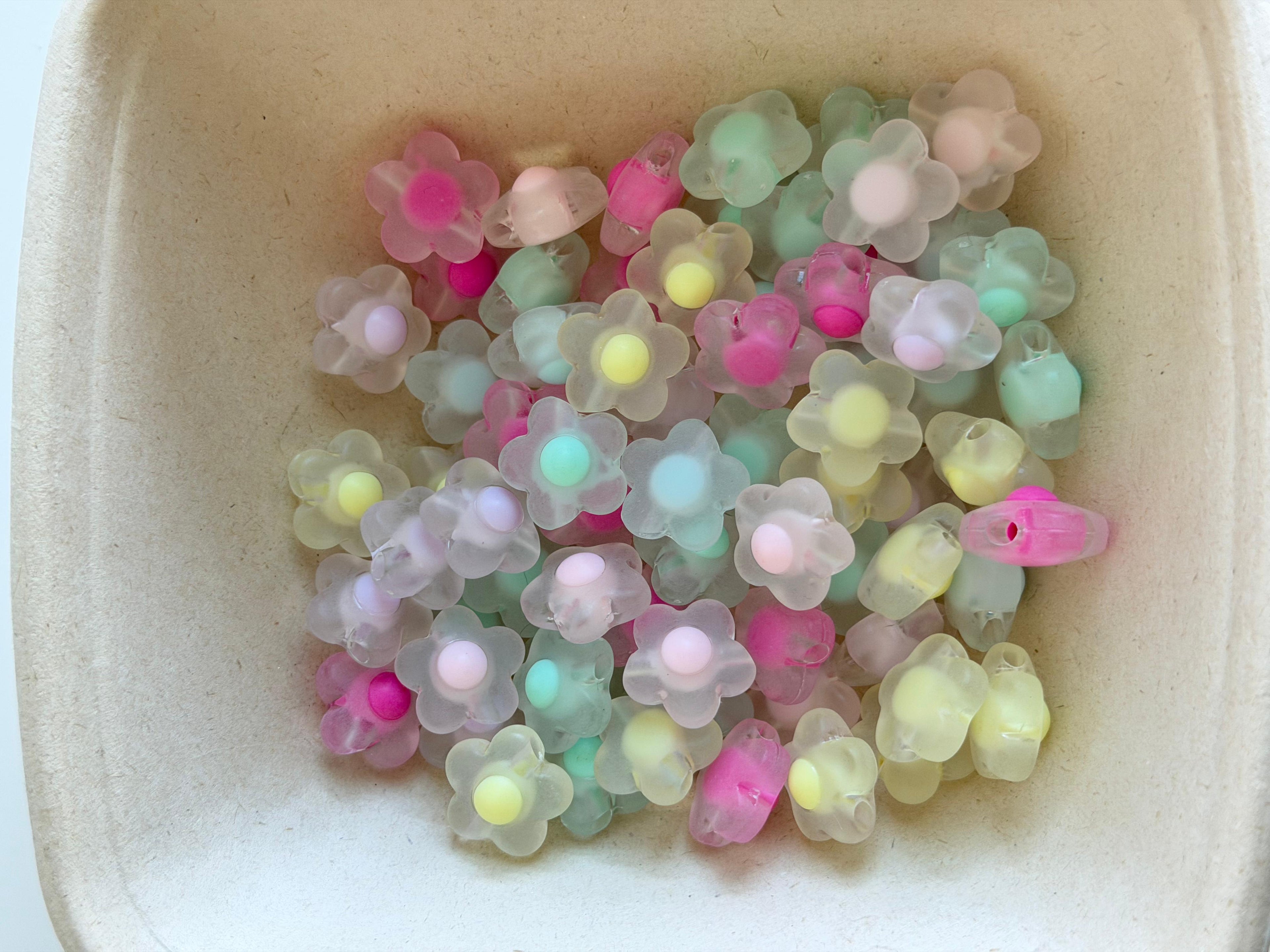 Pastel Daisy Flower Beads