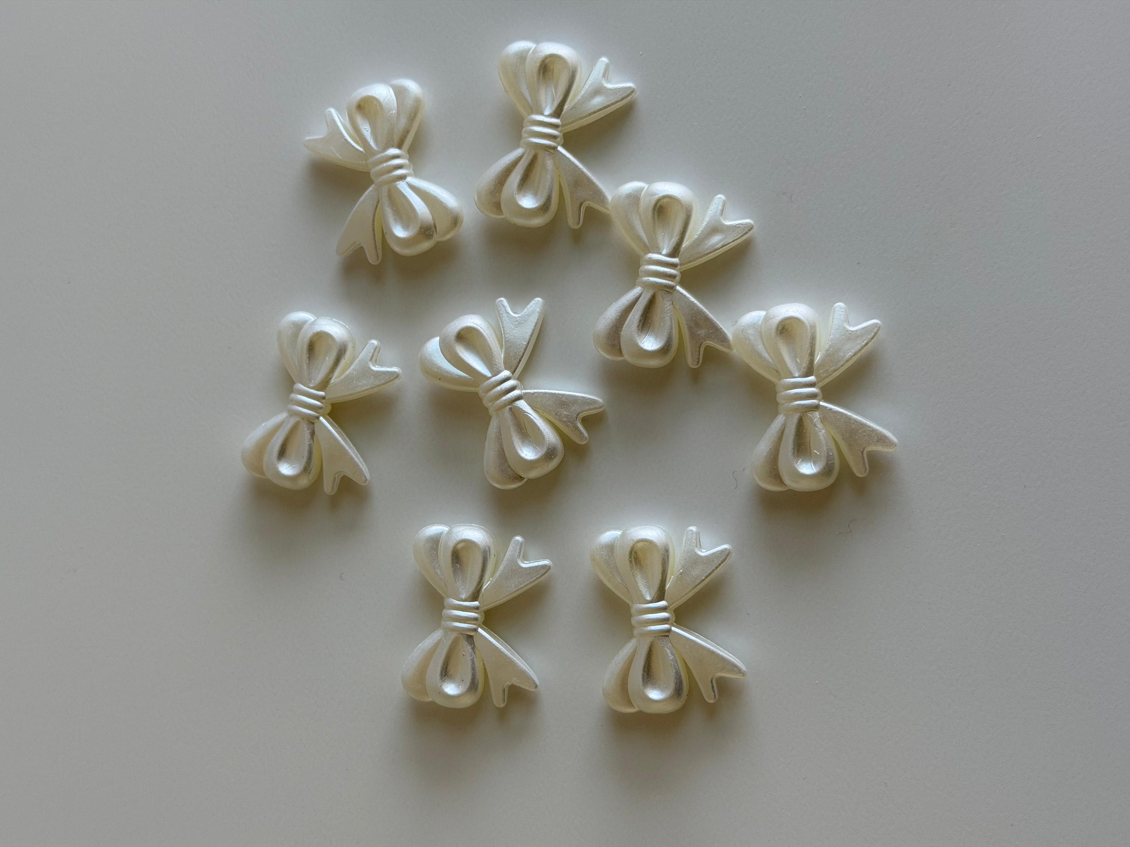 Pearl Bow Beads
