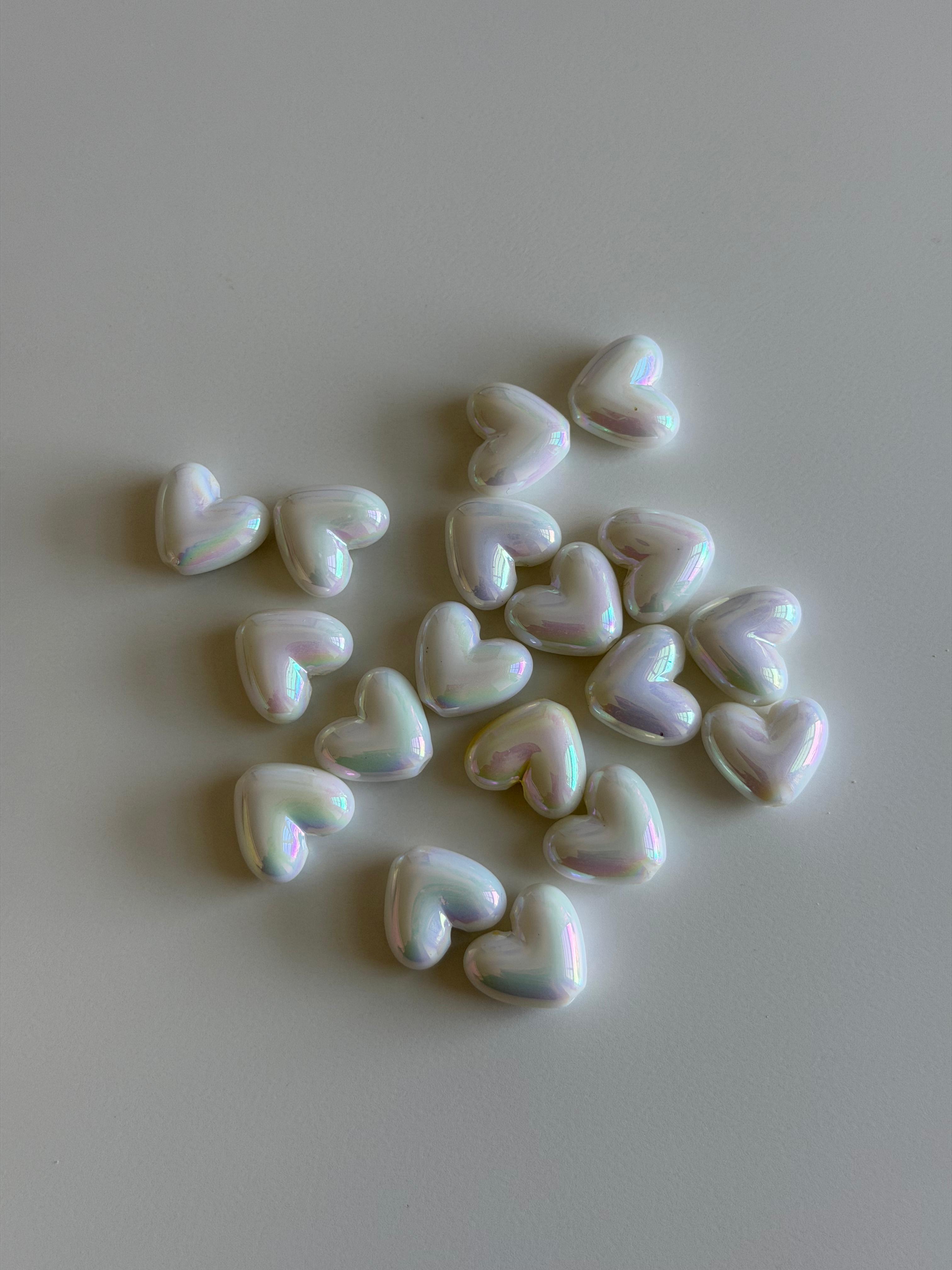 Iridescent Heart Beads – White Aurora Heart Acrylic Beads