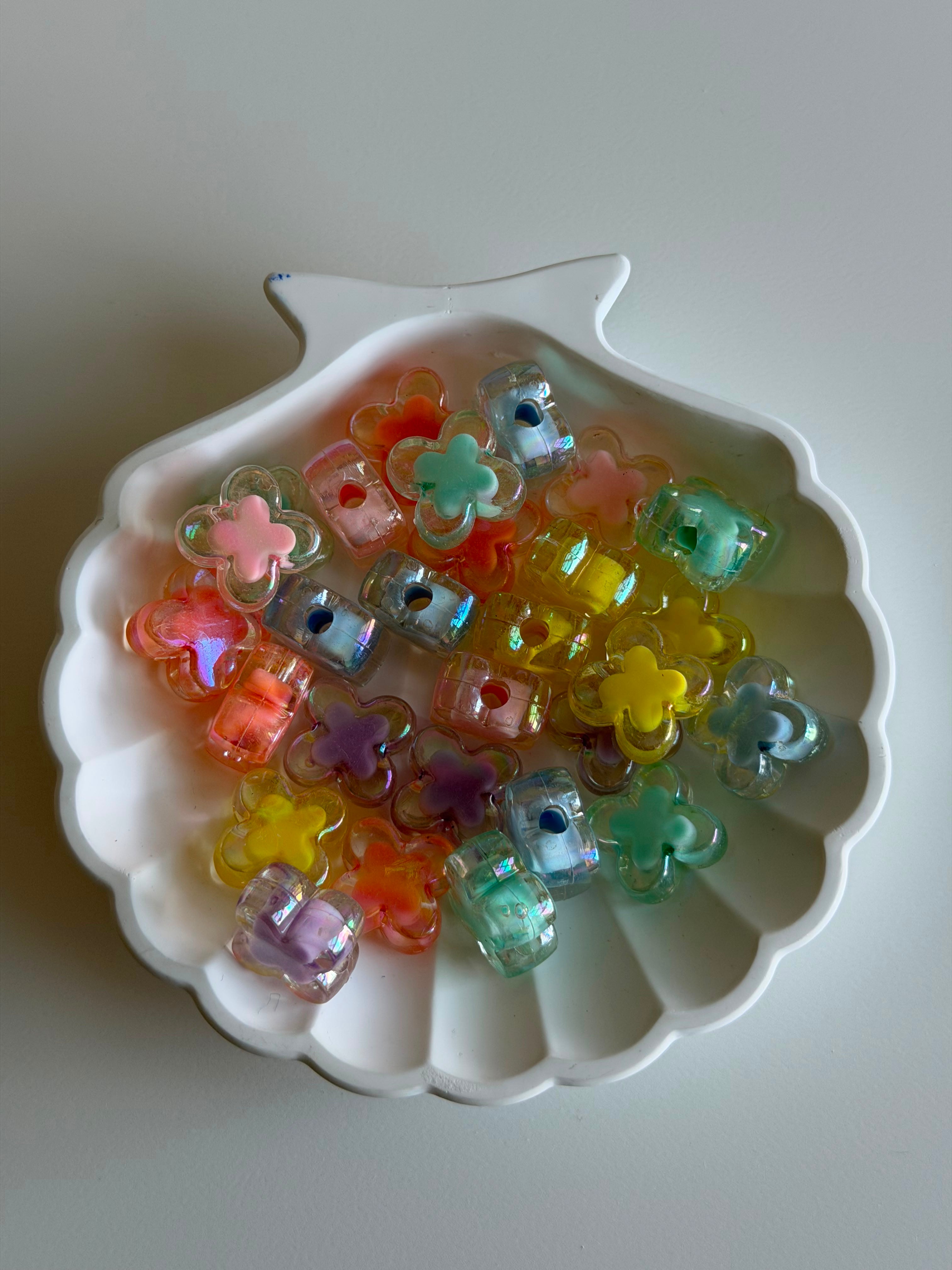 Pastel Clover Acrylic Beads